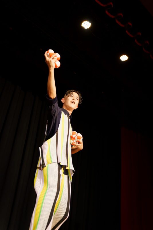 『juggling』