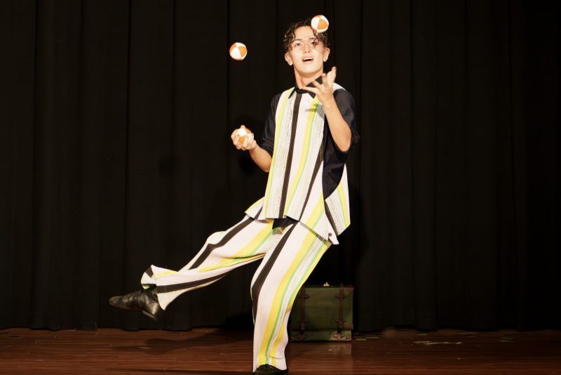 “Juggling”