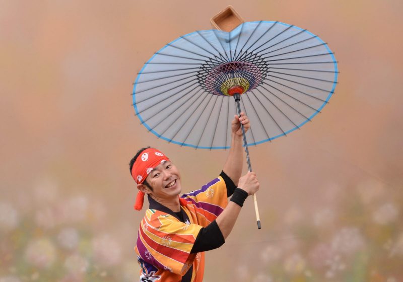 “Japanese style juggling and acrobat”