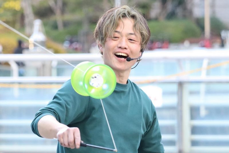 <small>ジャグリング/バランス芸</small>